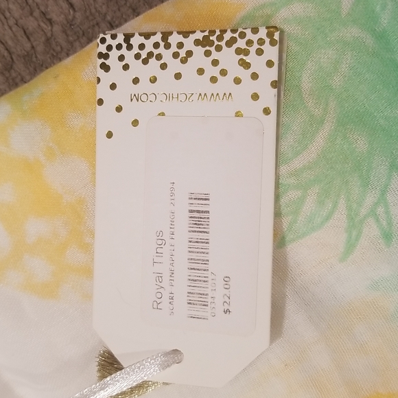 Pineapple Fashion Scarf - Picture 6 of 8